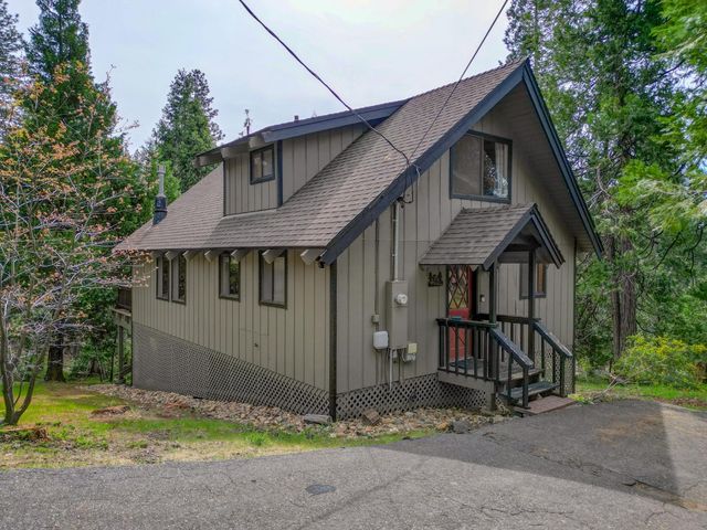 2271 Mustang Rd, Arnold, CA 95223