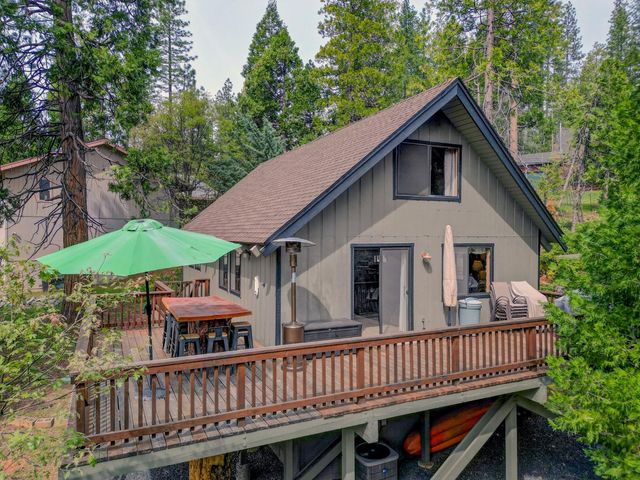 2271 Mustang Rd, Arnold, CA 95223