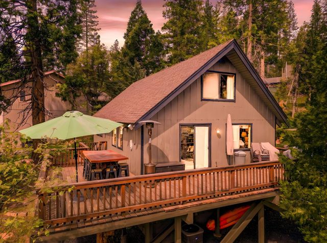 2271 Mustang Rd, Arnold, CA 95223