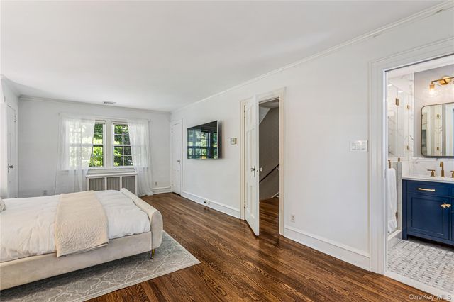 433 Park Avenue, Manhasset, NY 11030