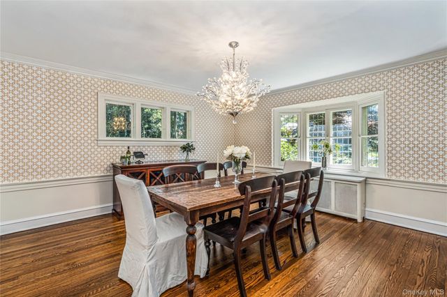 433 Park Avenue, Manhasset, NY 11030