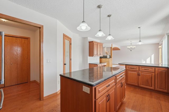 17452 Hibiscus Avenue, Lakeville, MN 55044