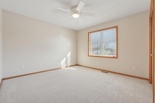 17452 Hibiscus Avenue, Lakeville, MN 55044