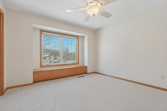 17452 Hibiscus Avenue, Lakeville, MN 55044