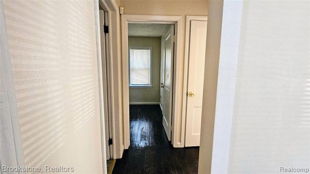 7336 Chatham, Redford, MI 48239