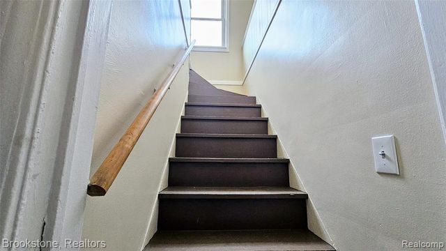 7336 Chatham, Redford, MI 48239