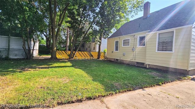 7336 Chatham, Redford, MI 48239