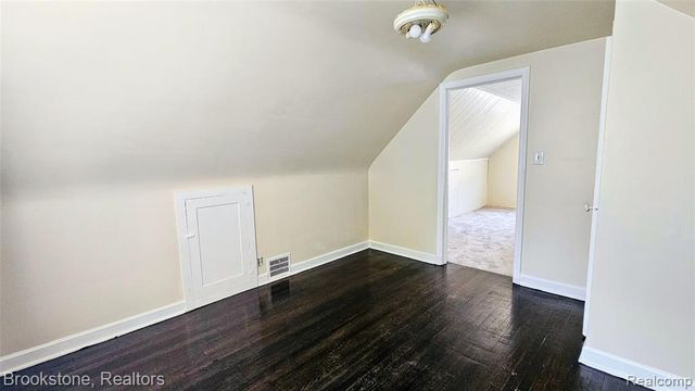 7336 Chatham, Redford, MI 48239