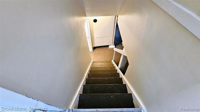 7336 Chatham, Redford, MI 48239