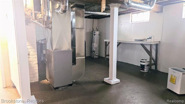 7336 Chatham, Redford, MI 48239