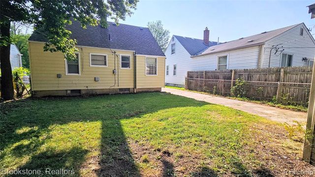 7336 Chatham, Redford, MI 48239