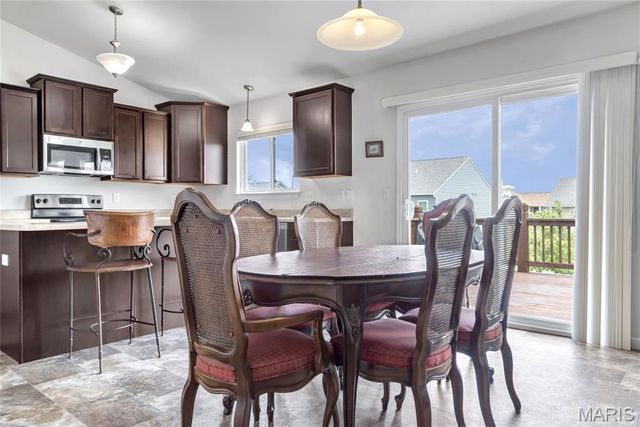 59 Stone Bridge Drive, Moscow Mills, MO 63362
