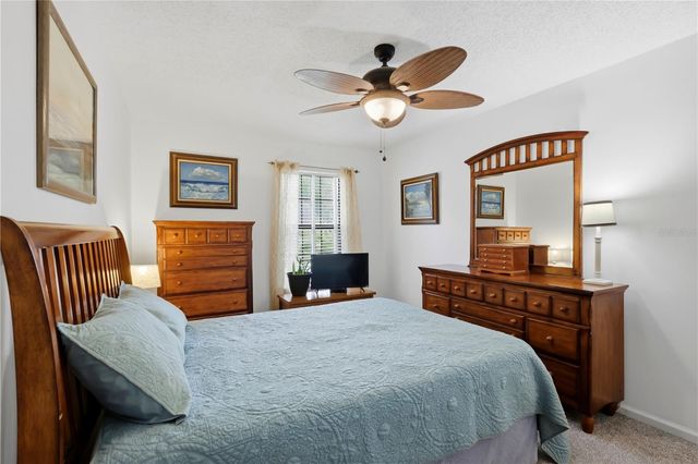 35086 WHISPERING OAKS BOULEVARD, Dade City, FL 33523