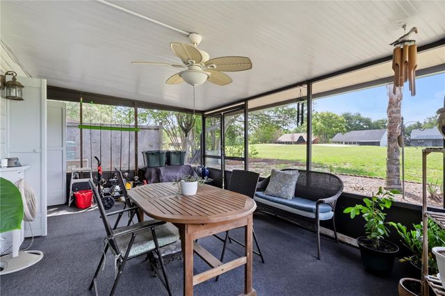 35086 WHISPERING OAKS BOULEVARD, Dade City, FL 33523