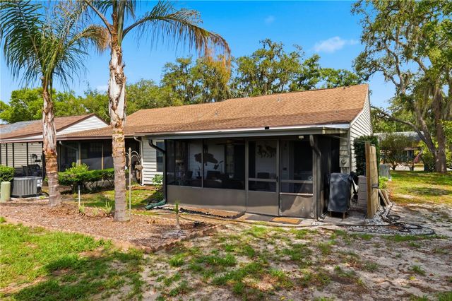 35086 WHISPERING OAKS BOULEVARD, Dade City, FL 33523