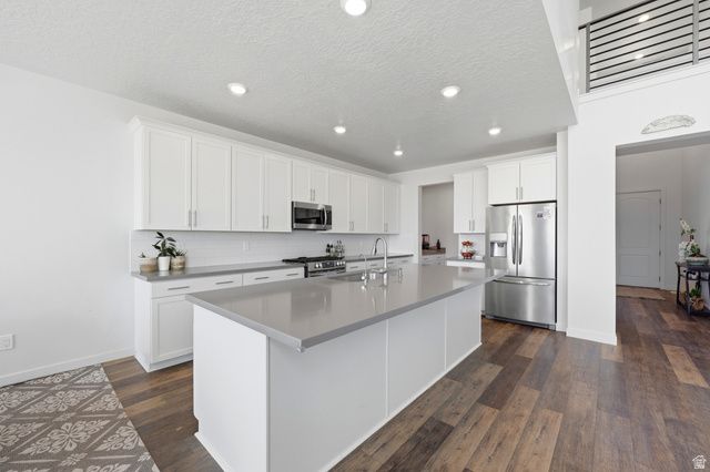 2656 N BLUEBELL DR, Saratoga Springs, UT 84045