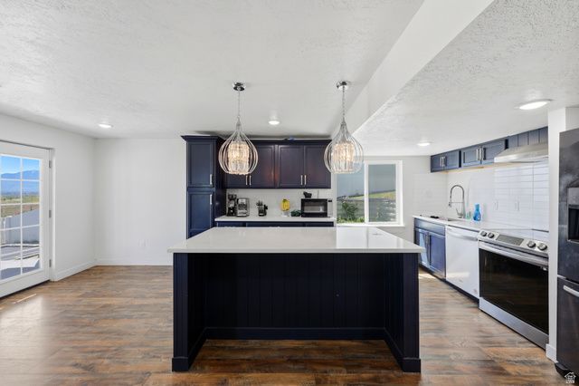 2656 N BLUEBELL DR, Saratoga Springs, UT 84045