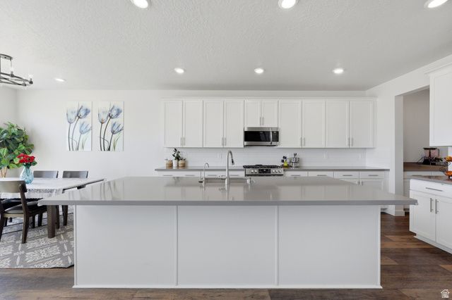 2656 N BLUEBELL DR, Saratoga Springs, UT 84045