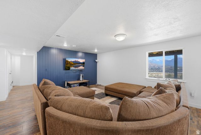2656 N BLUEBELL DR, Saratoga Springs, UT 84045