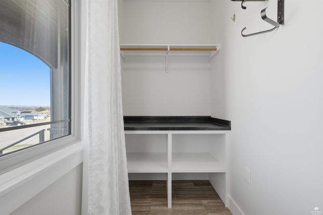 305 Firethorn Drive, Manhattan, KS 66503