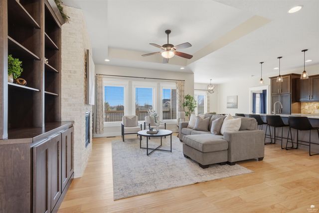 305 Firethorn Drive, Manhattan, KS 66503