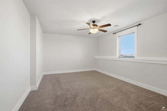 305 Firethorn Drive, Manhattan, KS 66503