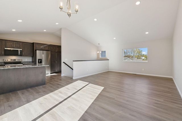 913 Harvest Drive SW, Lonsdale, MN 55046