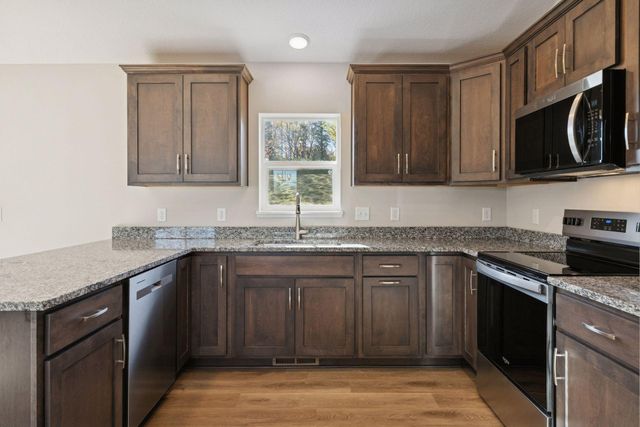 913 Harvest Drive SW, Lonsdale, MN 55046