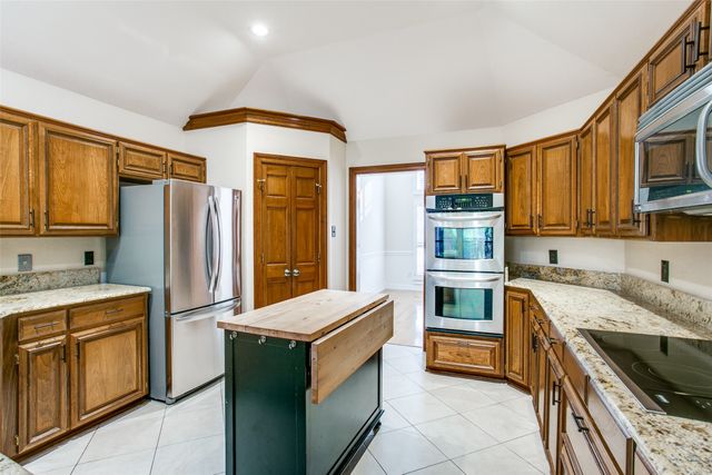 7921 Kendra Lane, North Richland Hills, TX 76182