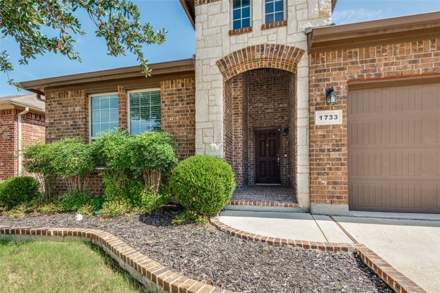1733 Kachina Lodge Road, Fort Worth, TX 76131