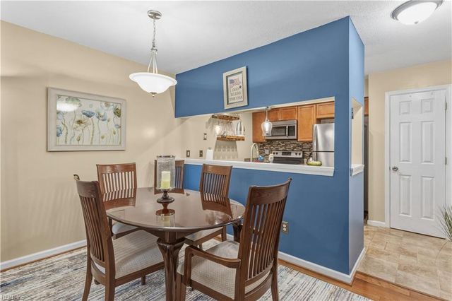 3801 Pamunkey River Reach Apt A, Portsmouth, VA 23703