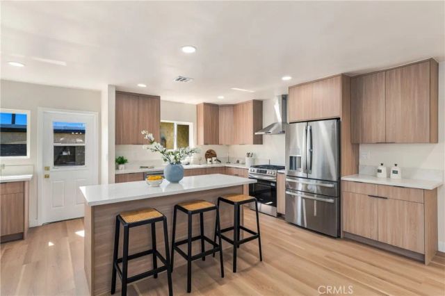 1724 W 43rd Street, Los Angeles, CA 90062