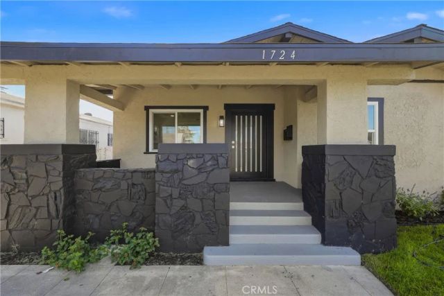 1724 W 43rd Street, Los Angeles, CA 90062