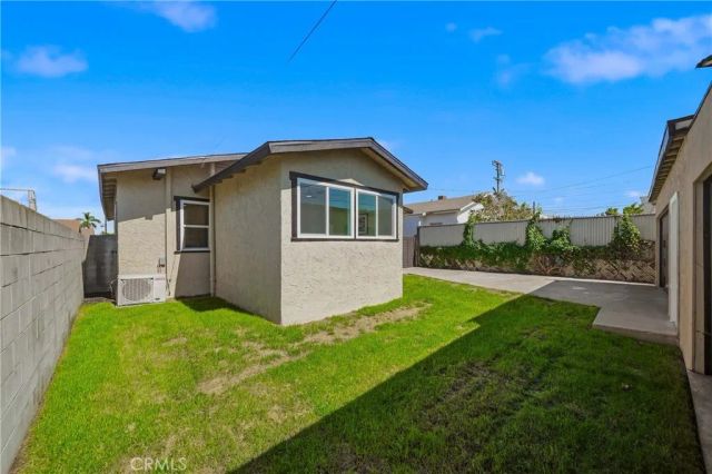 1724 W 43rd Street, Los Angeles, CA 90062