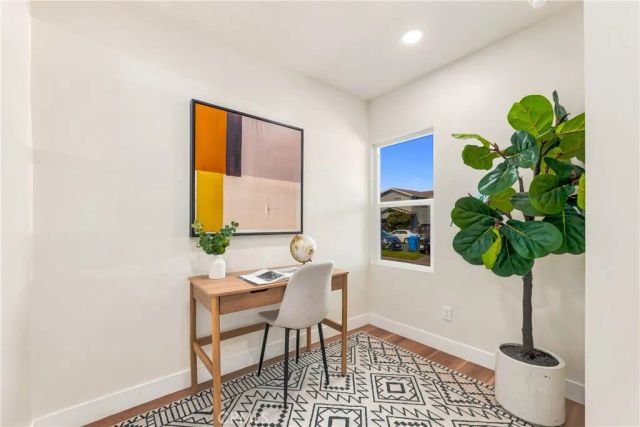 1724 W 43rd Street, Los Angeles, CA 90062