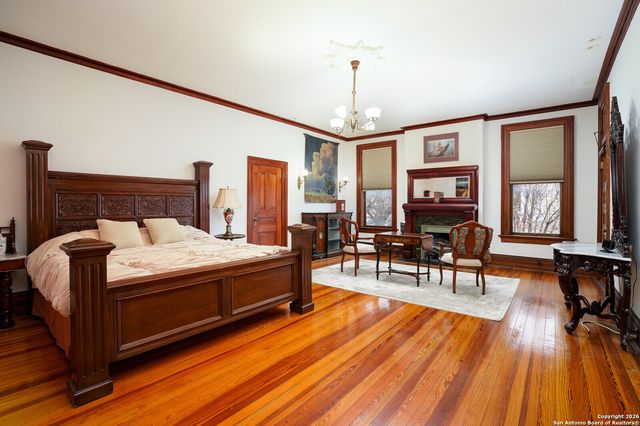 501 W French PL, San Antonio, TX 78212