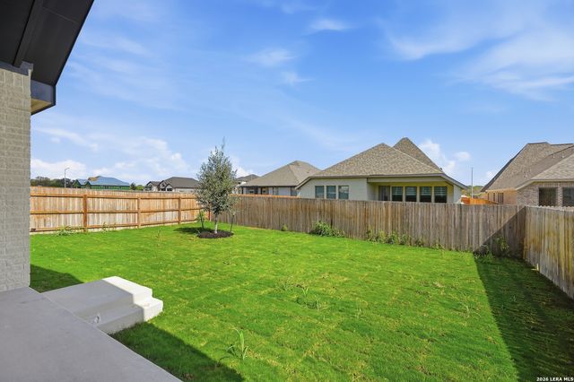 331 Mountain Oak, Castroville, TX 78009