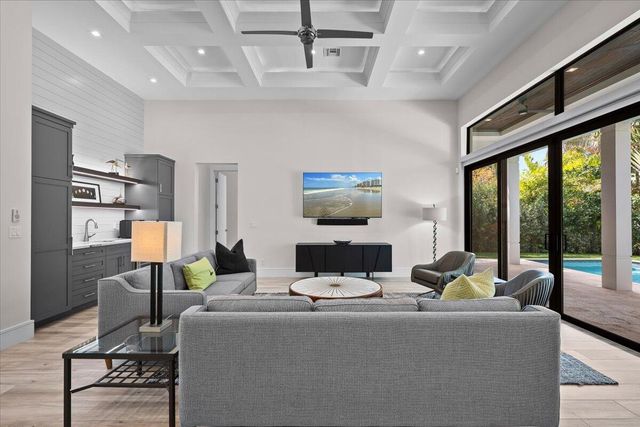 187 Shelter Lane, Jupiter, FL 33469