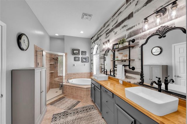 1031 EMERALD HILL WAY, Valrico, FL 33594