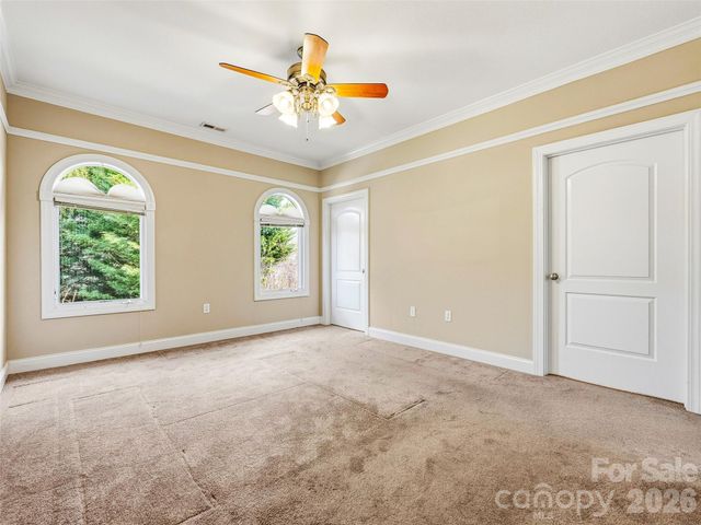 44 Pacifico Drive, Asheville, NC 28806