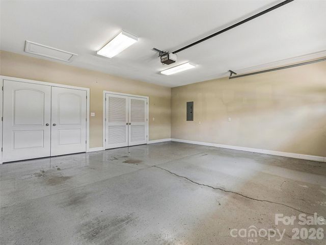 44 Pacifico Drive, Asheville, NC 28806