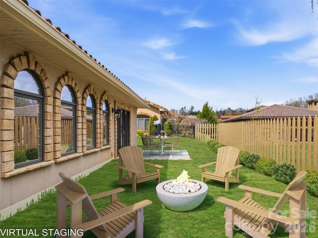 44 Pacifico Drive, Asheville, NC 28806