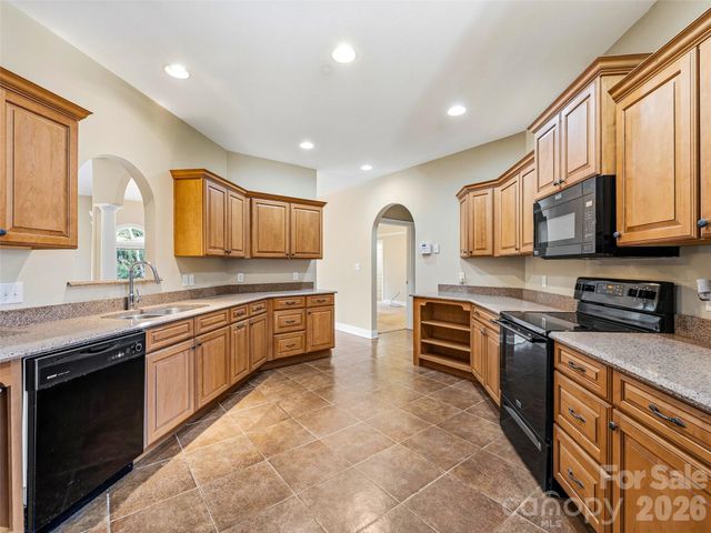 44 Pacifico Drive, Asheville, NC 28806