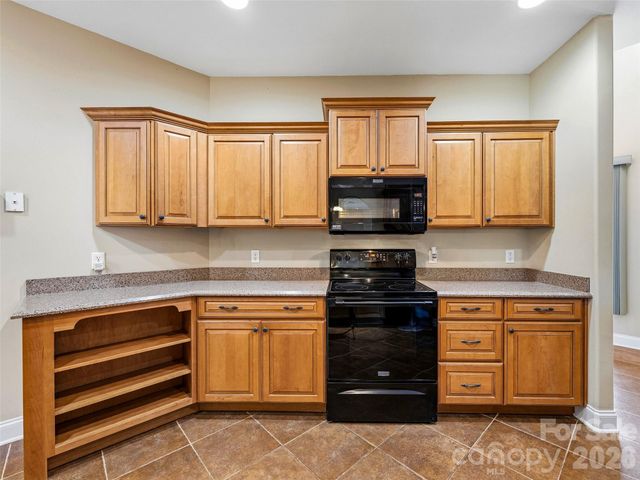 44 Pacifico Drive, Asheville, NC 28806