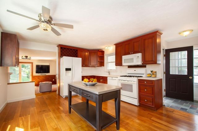 187 S Main St 1, Cohasset, MA 02025