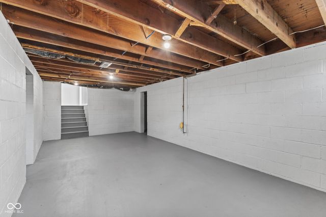 6506 Twin Brooks Drive, Indianapolis, IN 46227