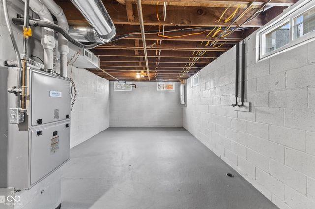 6506 Twin Brooks Drive, Indianapolis, IN 46227