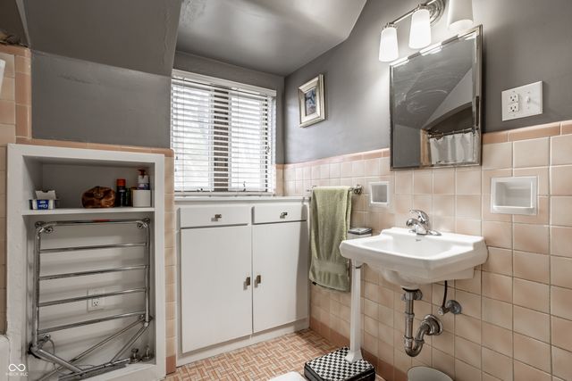 36 W 56th Street, Indianapolis, IN 46208