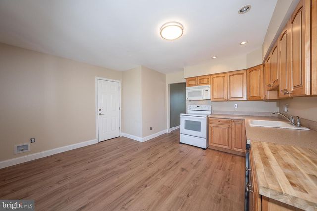 1539 W BENSALEM AVE, Bensalem, PA 19020