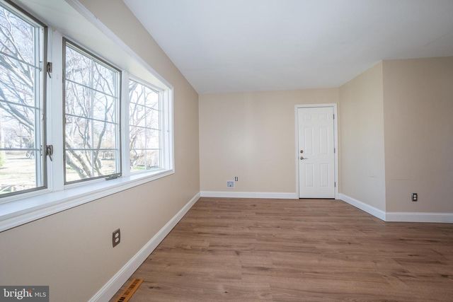 1539 W BENSALEM AVE, Bensalem, PA 19020